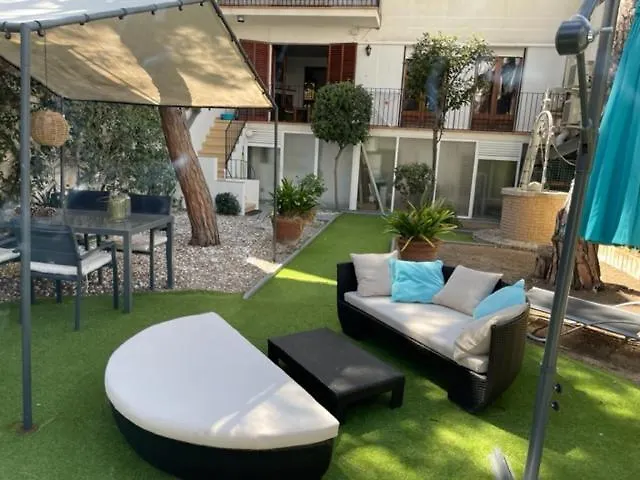 Pure Olive Garden Apartment Sitges