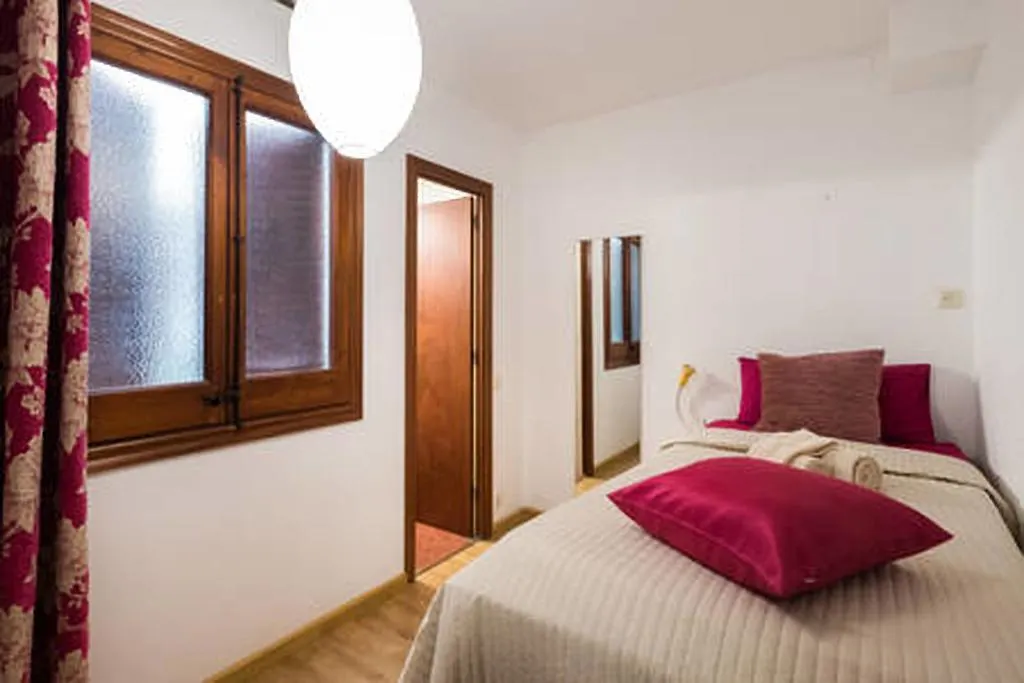 3 Bedroom Apartment With Private Garden On Top Location Sitges Centre Beach 0*,  스페인