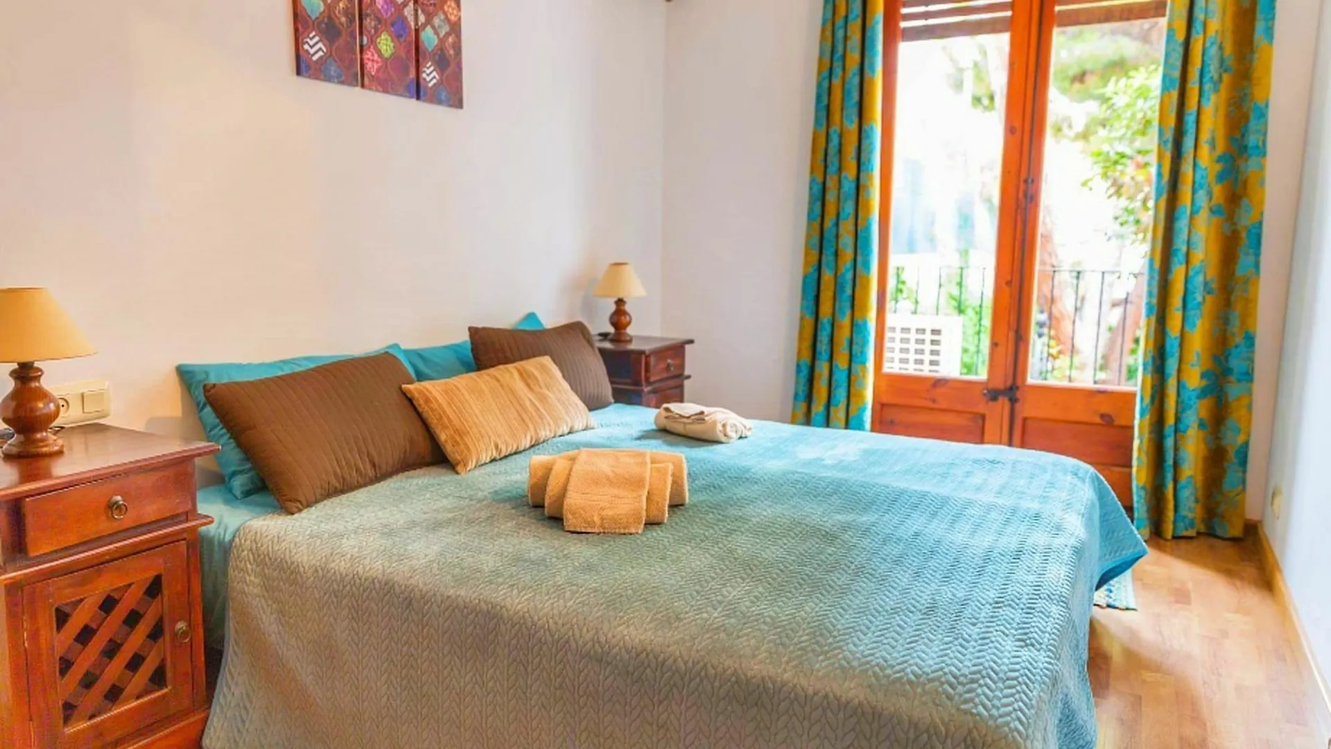 3 Bedroom Apartment With Private Garden On Top Location Sitges Centre Beach 스페인